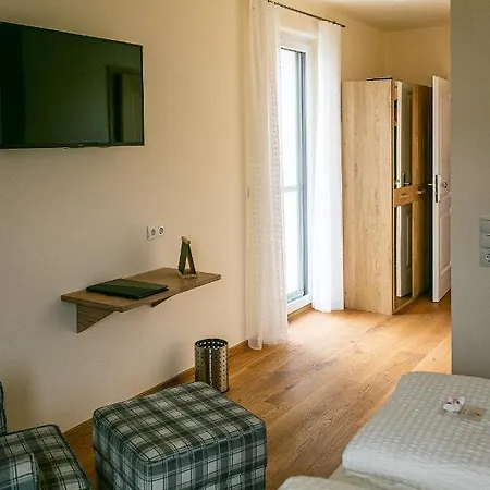 Bed & Breakfast Weinhof Reichmann *