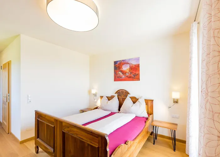 住宿加早餐酒店 Weinhof Reichmann Sankt Peter am Ottersbach